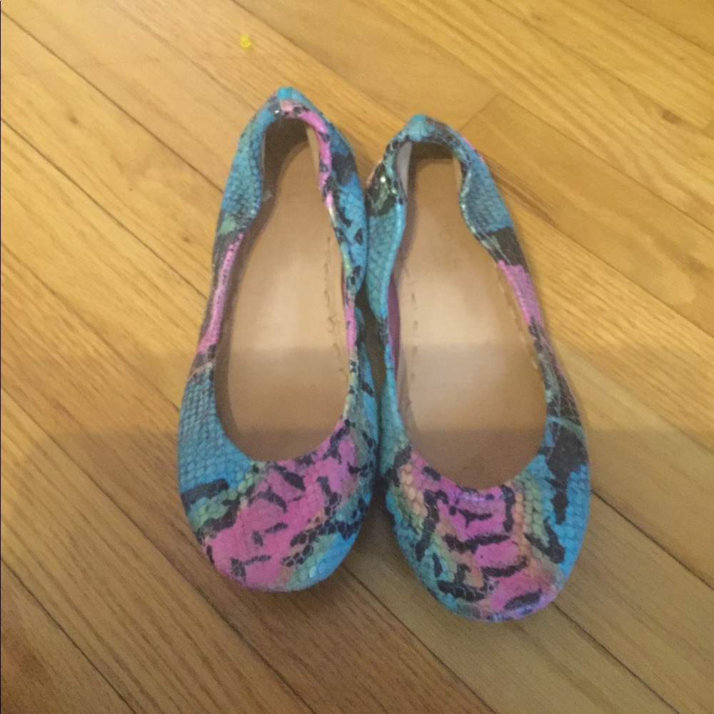 Tieks size 7 electric snake print